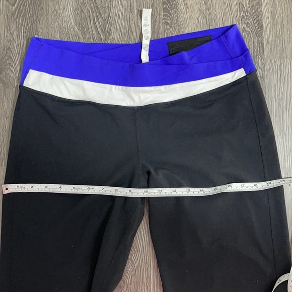 Lululemon flare yoga pants - Picture 11 of 13